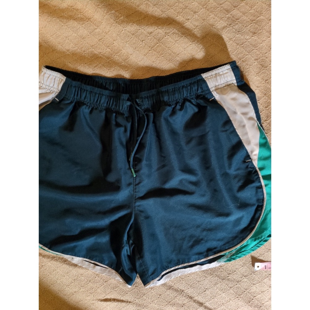 BCG Women's Green Shorts Large Wet Resistant